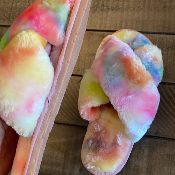 Push tie dye rainbow slippers - Picture 4 of 4